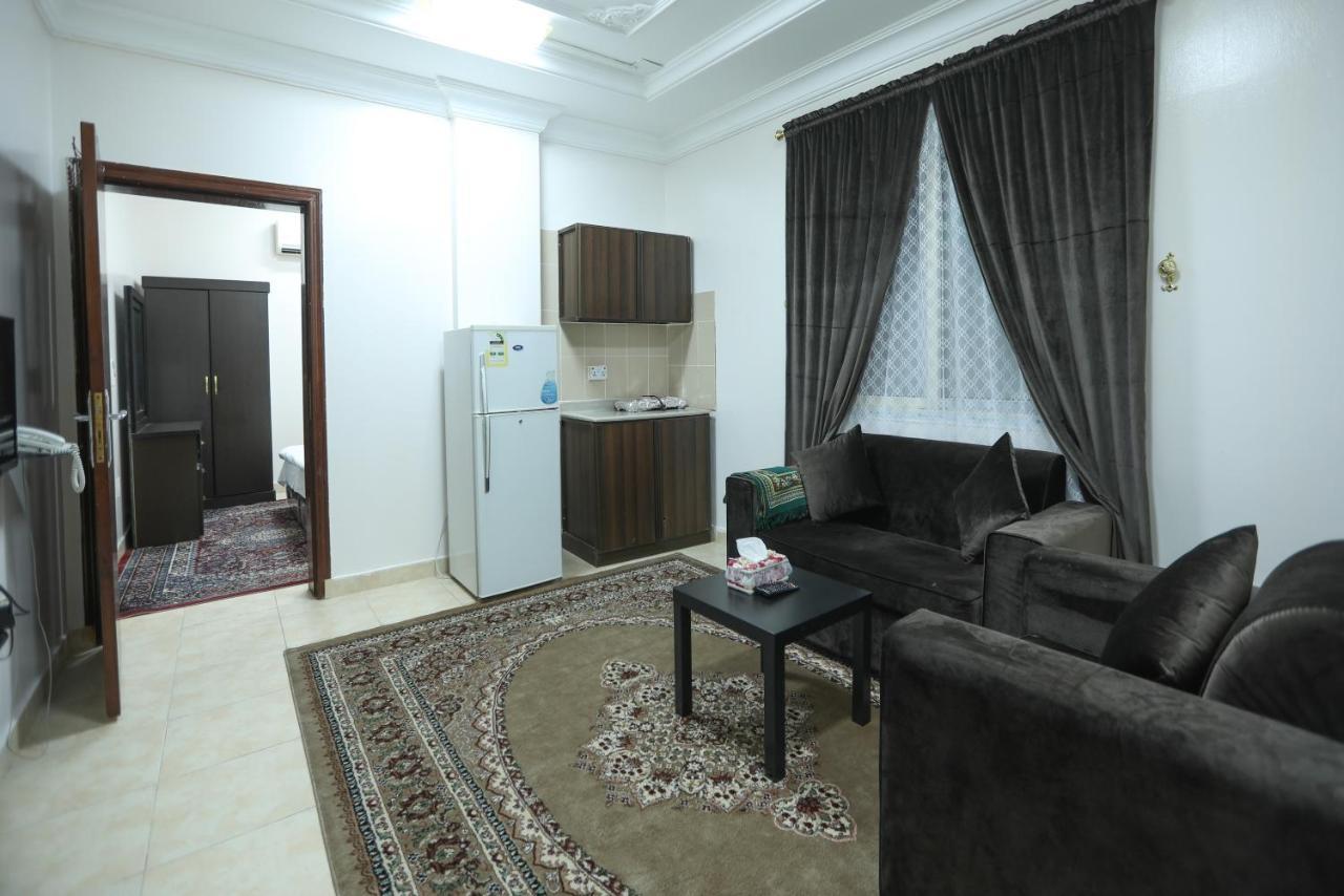 Al Eairy Apartments- Dammam 8 Экстерьер фото