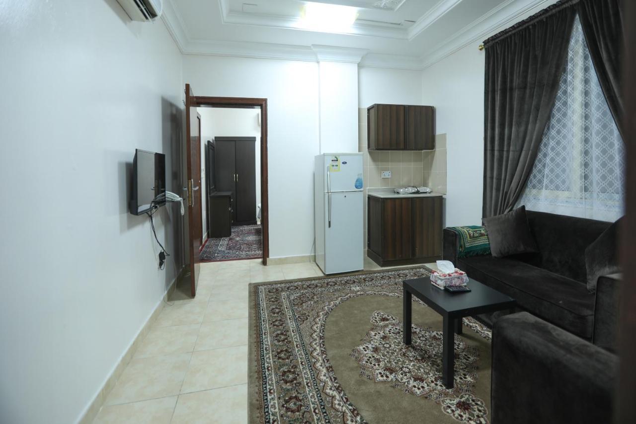 Al Eairy Apartments- Dammam 8 Экстерьер фото