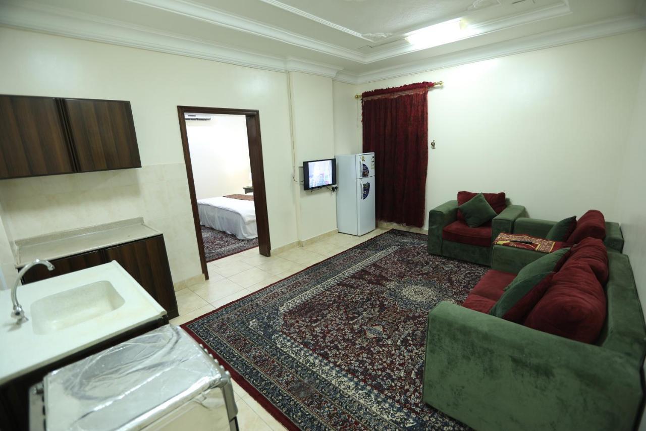 Al Eairy Apartments- Dammam 8 Экстерьер фото